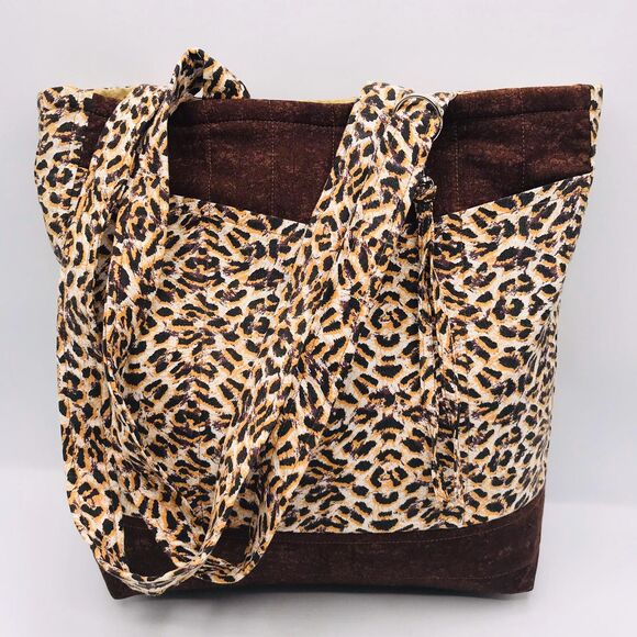 Basic Lizbet Library Market Tot, Leopard Print 12 x 13.5 x 3 Inches With Pockets - Picture 2 of 8